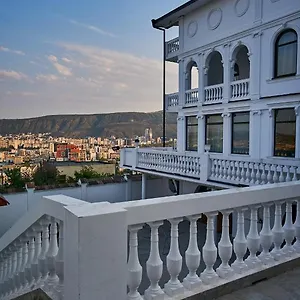 4* Отель The Hilltop Skyline